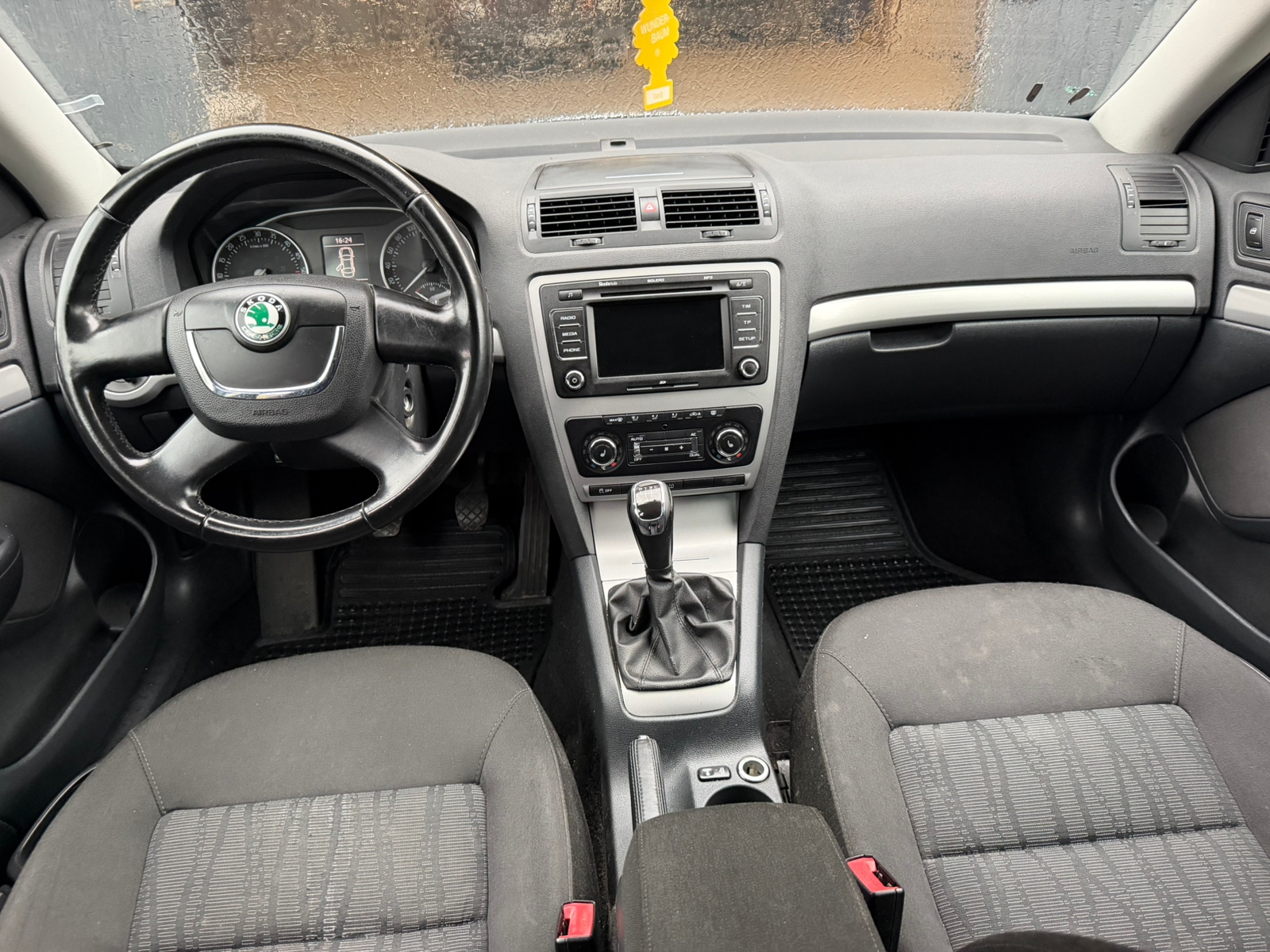 Skoda Octavia Kombi 1.6 TDI Manuell 2012, bild 8/8