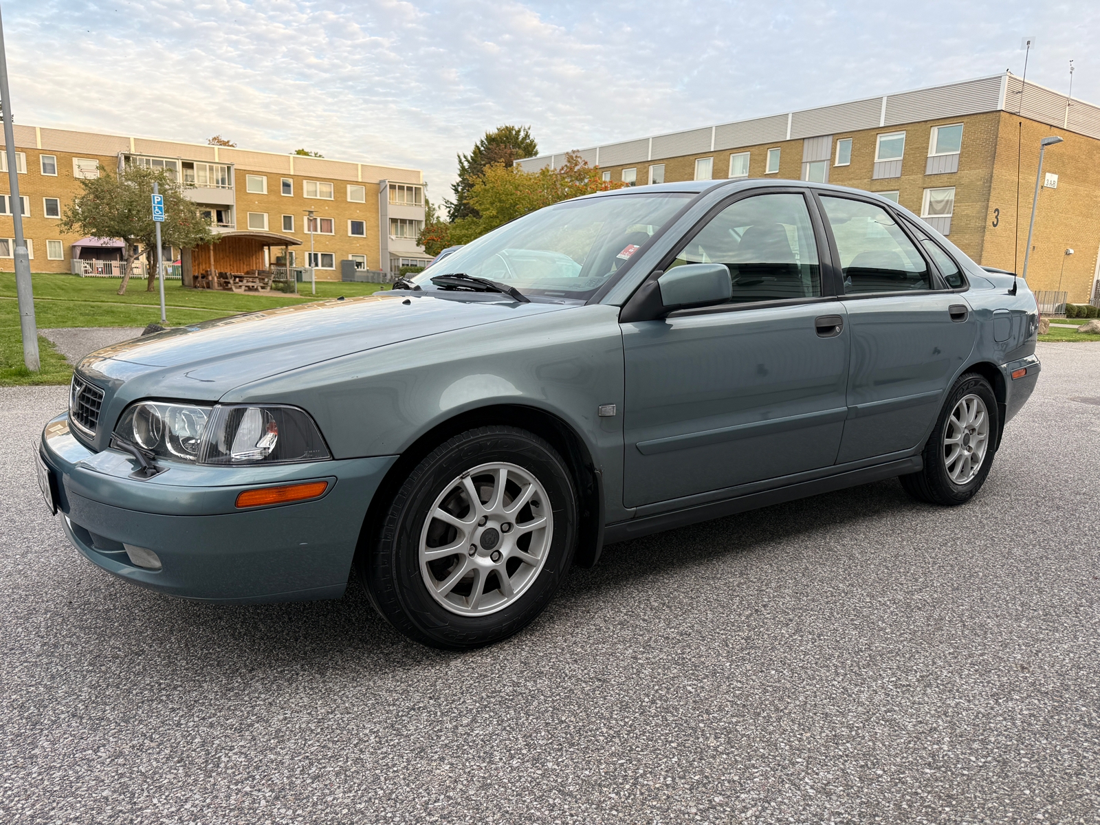 Volvo S40 1.8 Manuell NYBESIKTIGAD 2003, bild 7/7