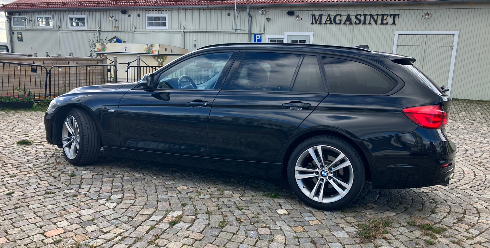 BMW 320 2017, bild 7/10
