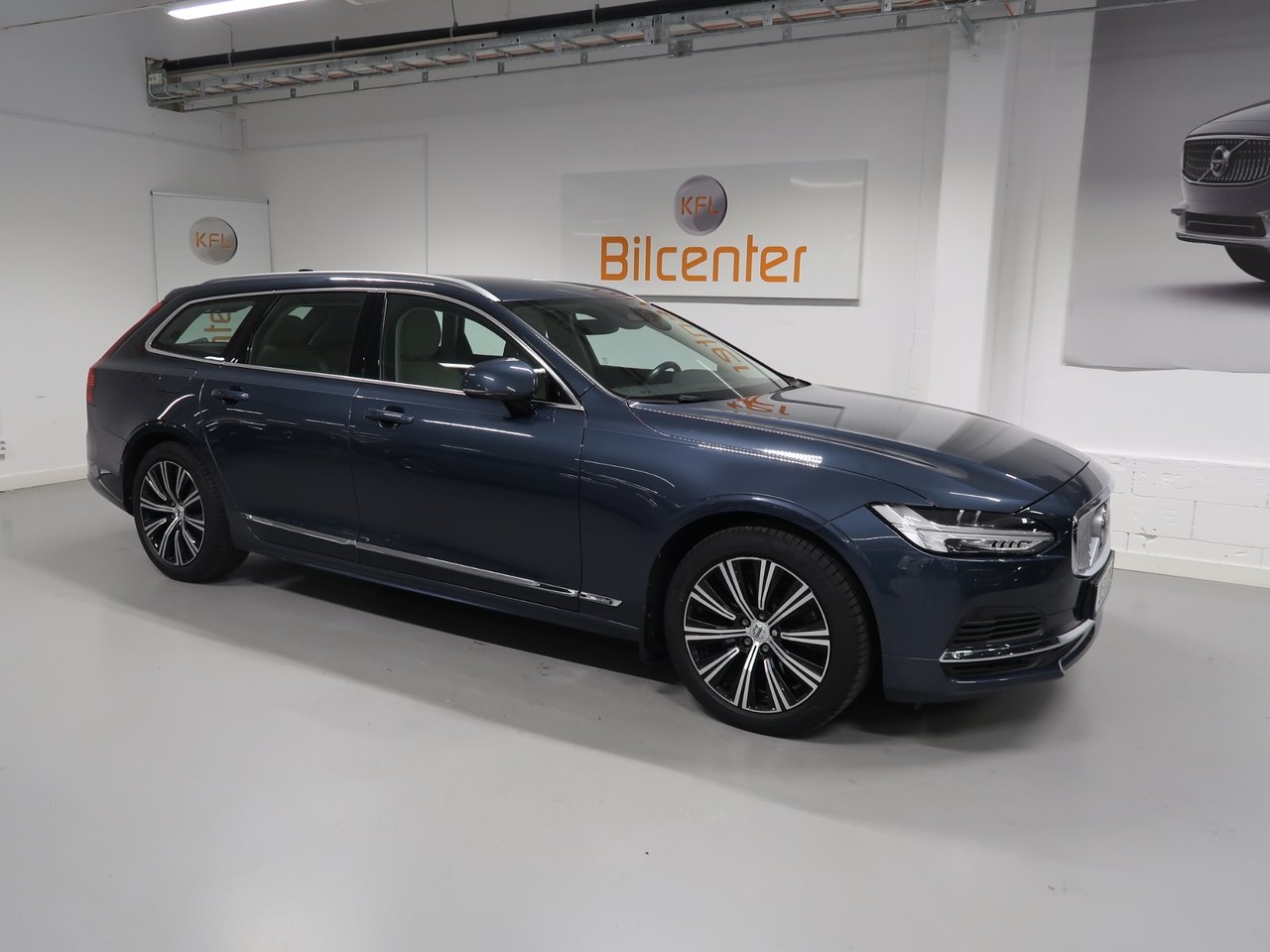 Volvo V90 Recharge T6 AWD 2022, bild 4/10