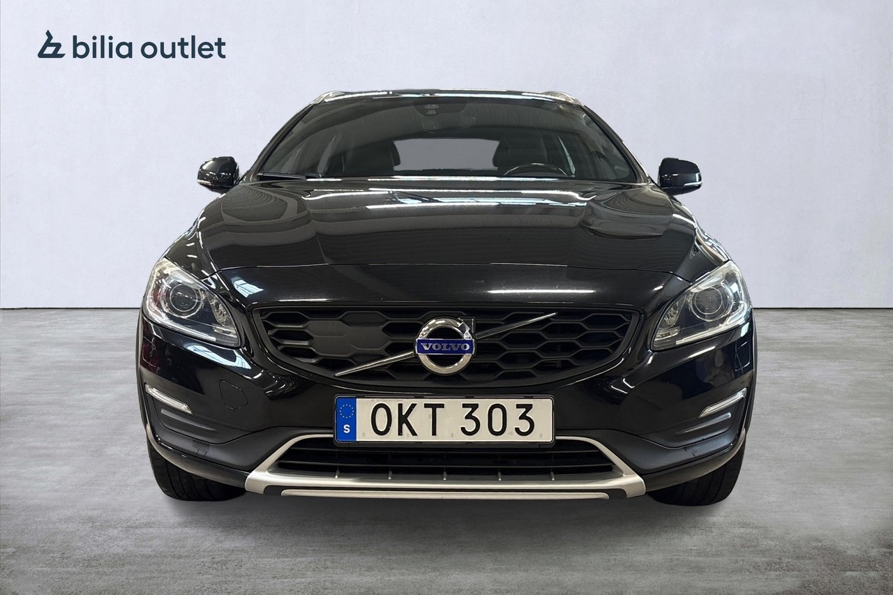 Volvo V60 Cross Country 2017, kuva 3/10