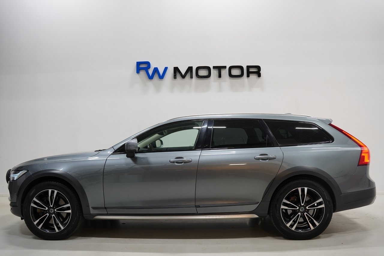 Volvo V90 Cross Country 2017, kuva 4/10