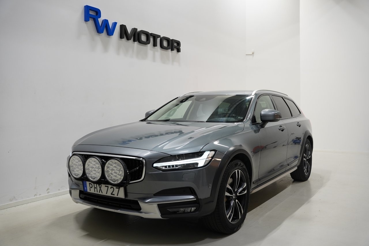 Volvo V90 Cross Country 2017, kuva 2/10