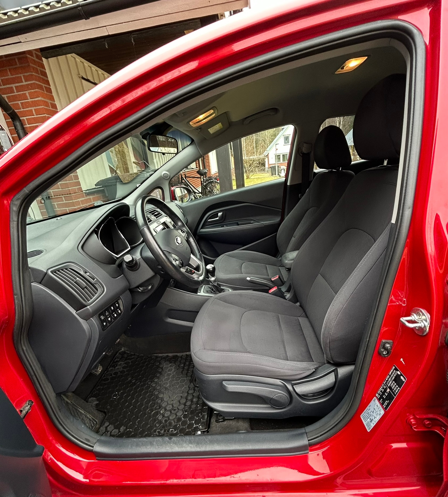 Kia Rio 5-dörrar 1.2 CVVT Manuell 2016, bild 6/7