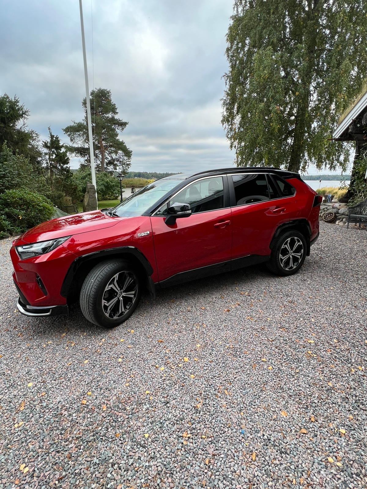 Toyota RAV4 Plug-in Hybrid E-CVT 2022, bild 2/8