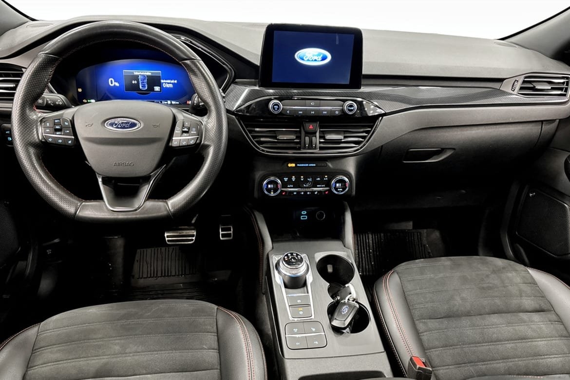 Ford Kuga Plug-In Hybrid E-CVT, 225hk 2020, bild 4/9