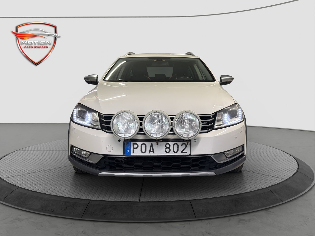 Volkswagen Passat 2014, photo 2/10