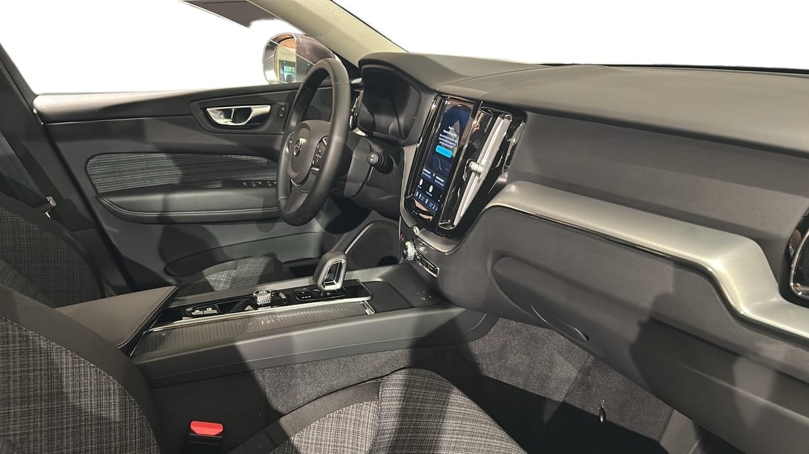 Volvo XC60 T6 Core Nordic Edition 2025, photo 5/10