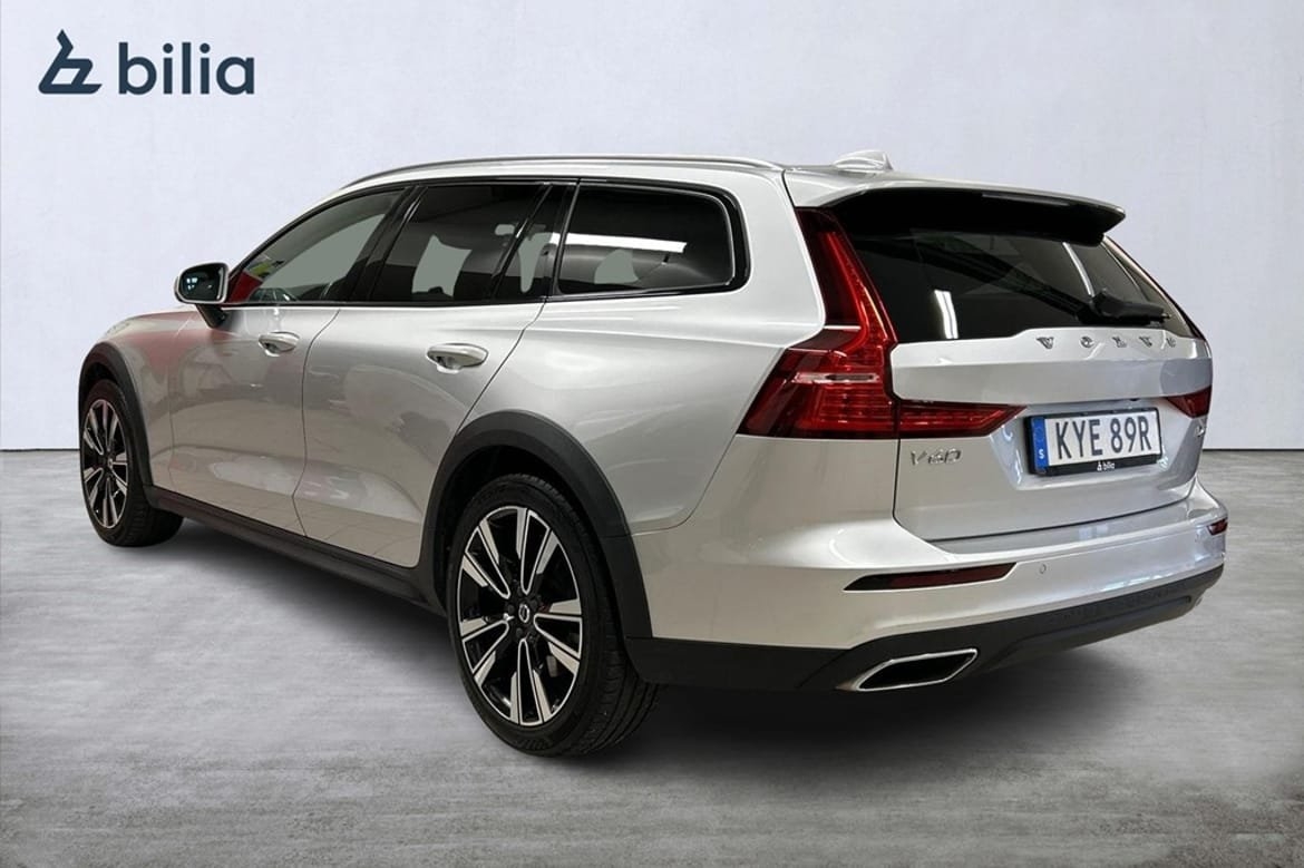 Volvo V60 Cross Country 2019, bild 2/10