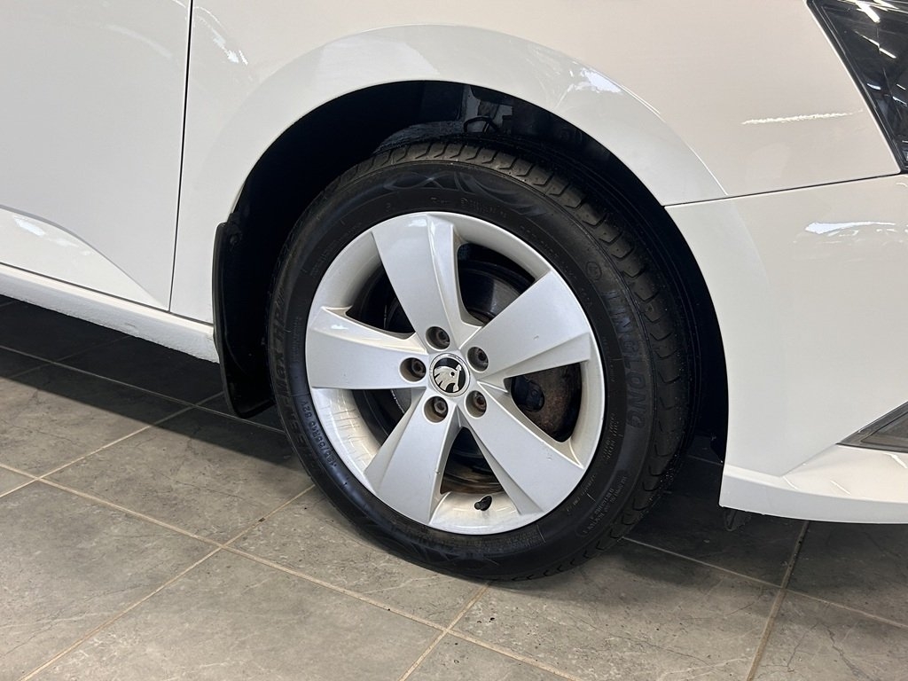 Skoda Fabia 1.2 TSI 90hk Style 2016, bild 3/10