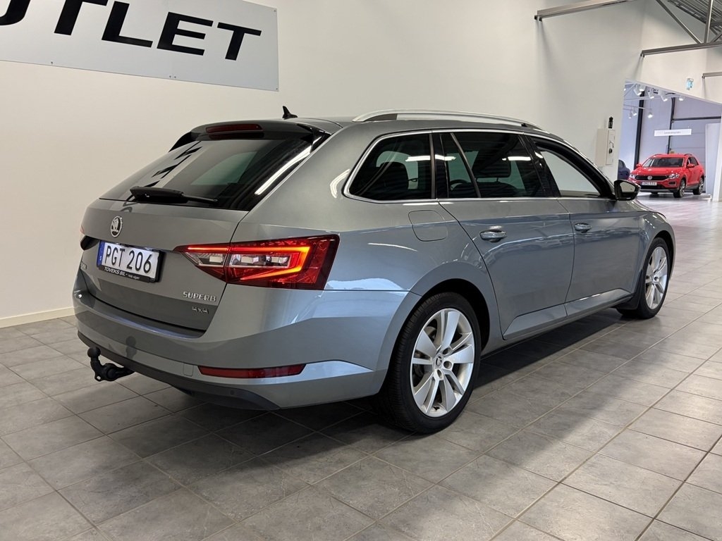 Skoda Superb 2017, bild 3/10