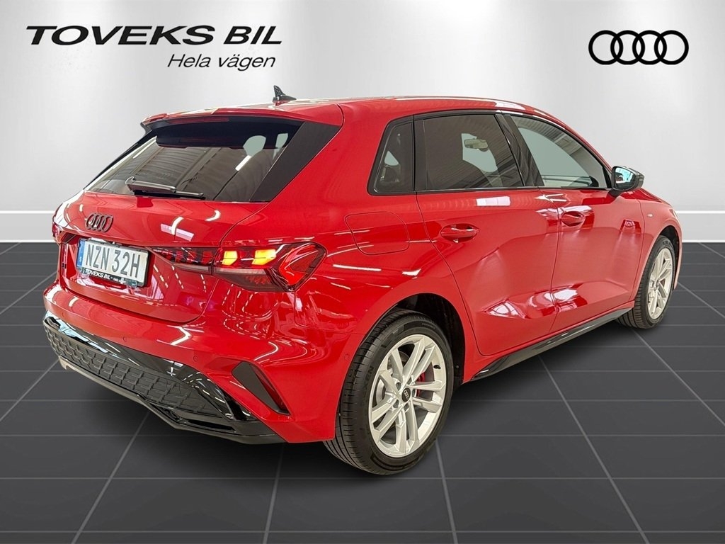 Audi A3 45 TFSI E S LINE 272HK S TRONIC 2025, bild 3/10