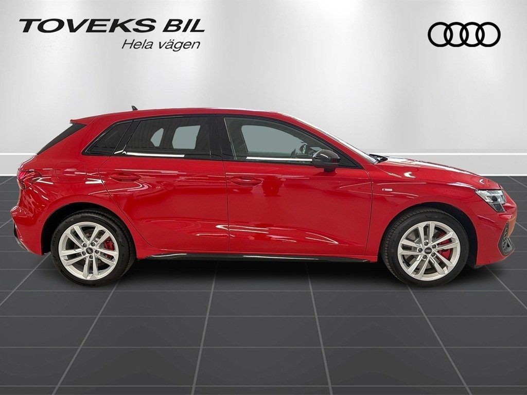 Audi A3 45 TFSI E S LINE 272HK S TRONIC 2025, bild 2/10