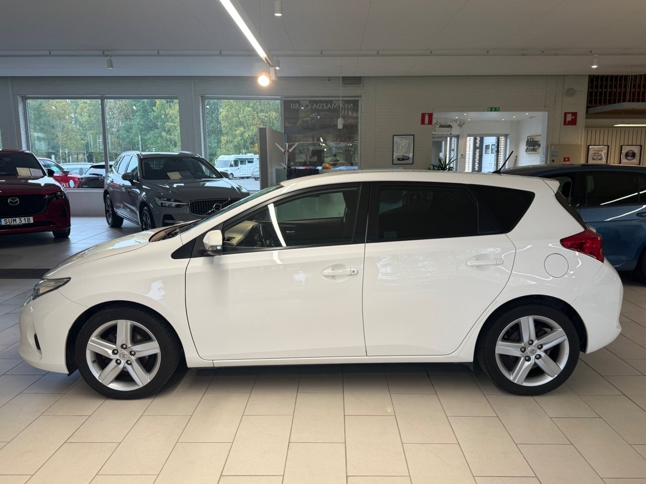 Toyota Auris 2014, bild 6/10