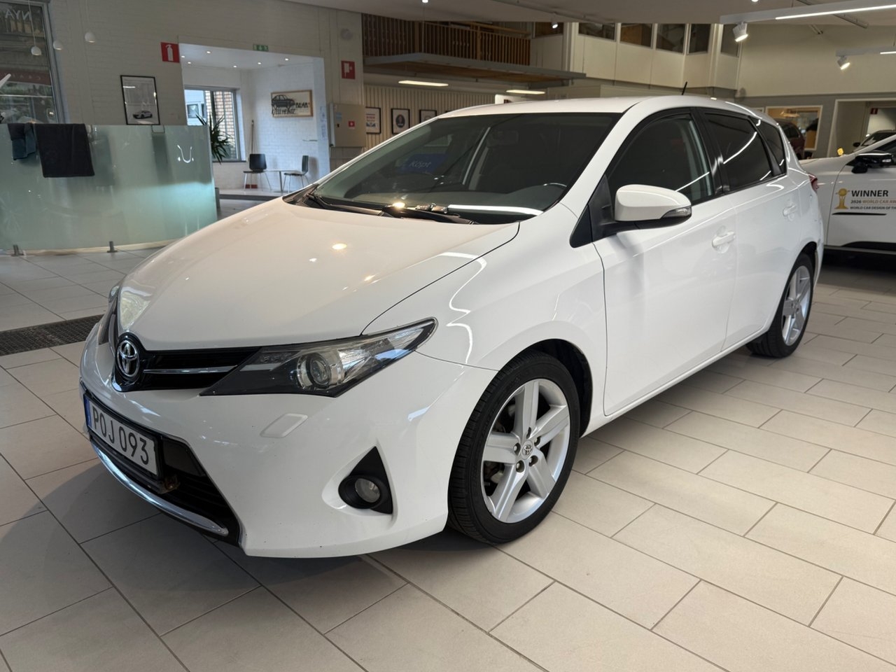 Toyota Auris 2014, bild 7/10