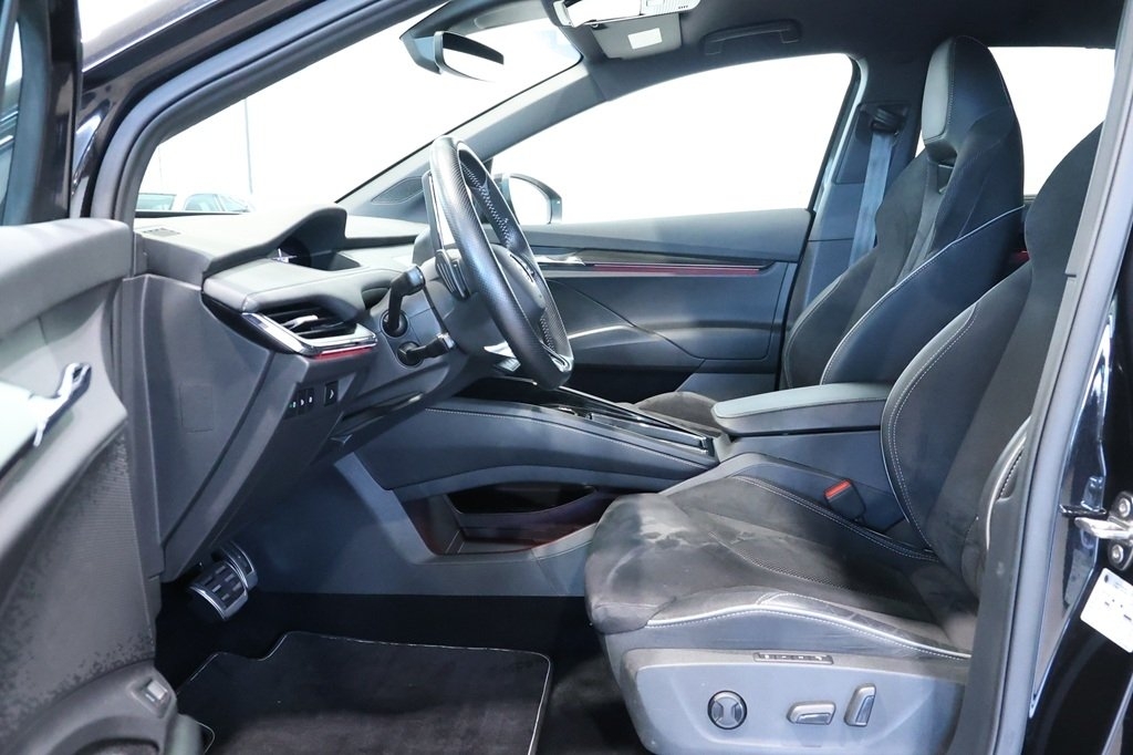 Skoda Enyaq 2023, bild 7/10