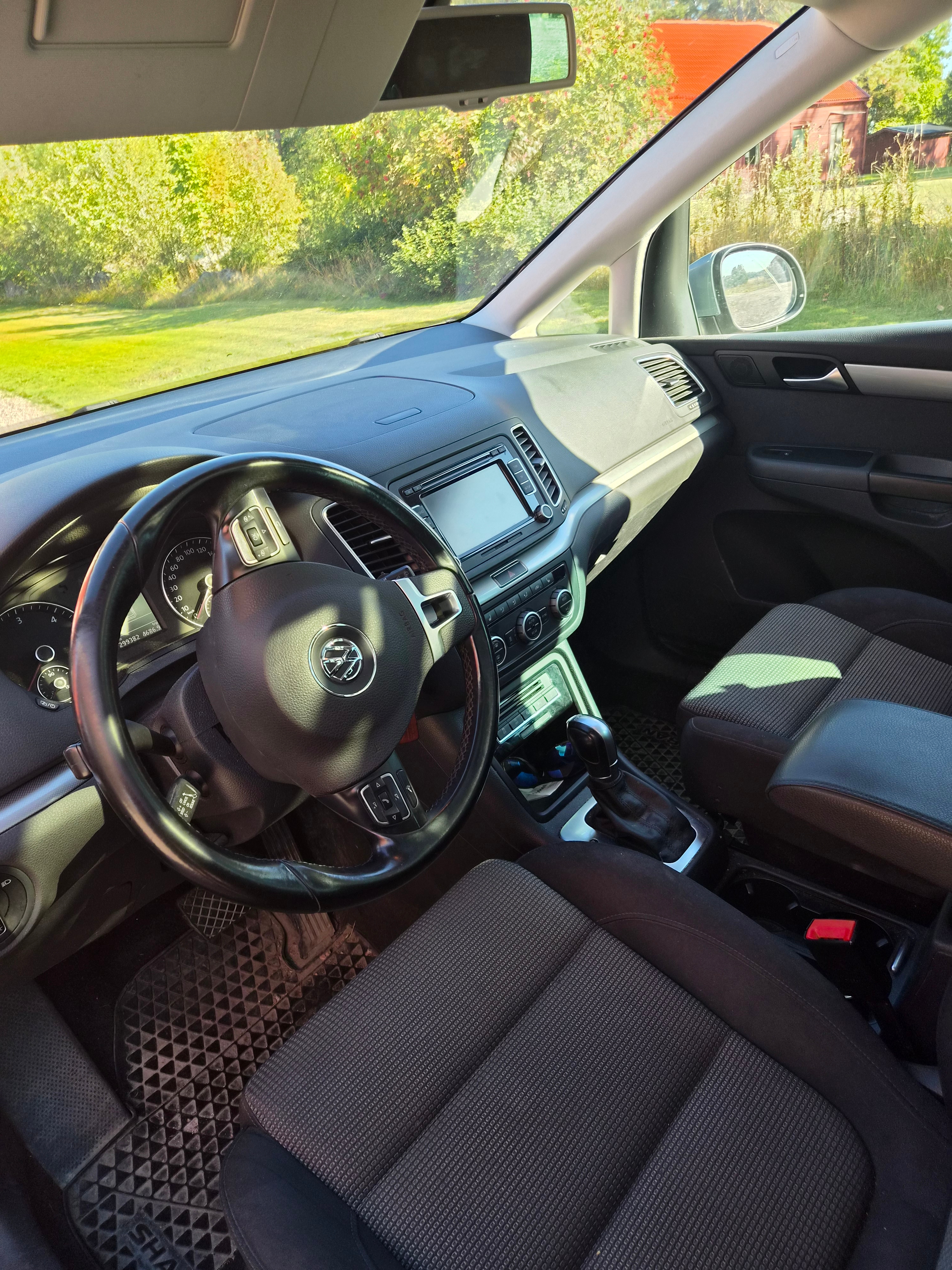 Volkswagen Sharan 2015, kuva 4/6