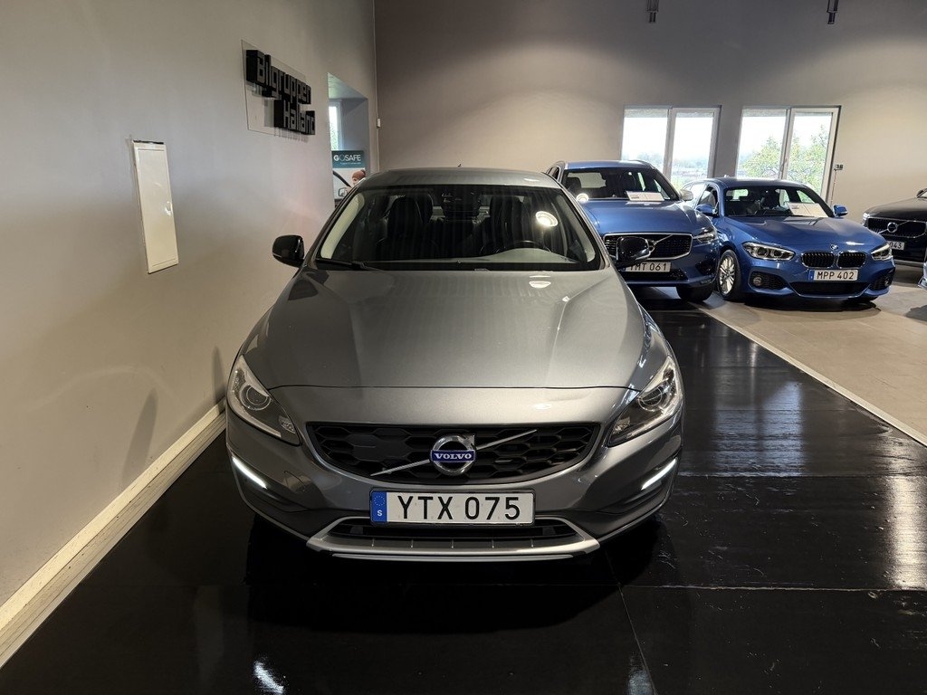 Volvo S60 Cross Country 2018, kuva 5/10