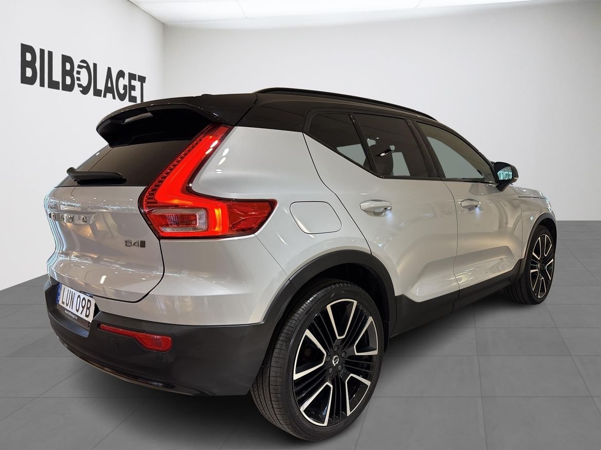 Volvo XC40 B4 AWD Bensin R-Design 2021, bild 4/10