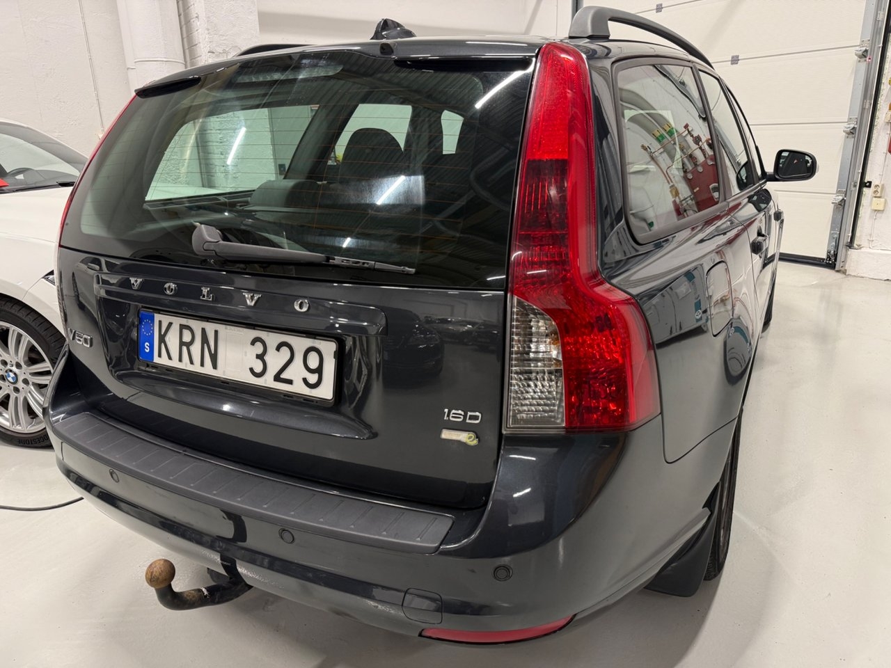 Volvo V50 1.6 D Momentum/Värmare/Drag 2010, kuva 3/10