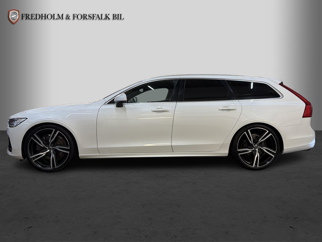 Volvo V90 2019, bild 2/10