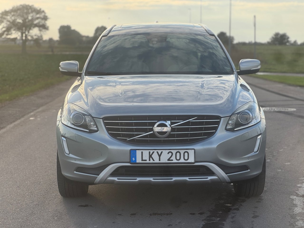 Volvo XC60 D4 Geartronic Summum 2014, bild 2/10