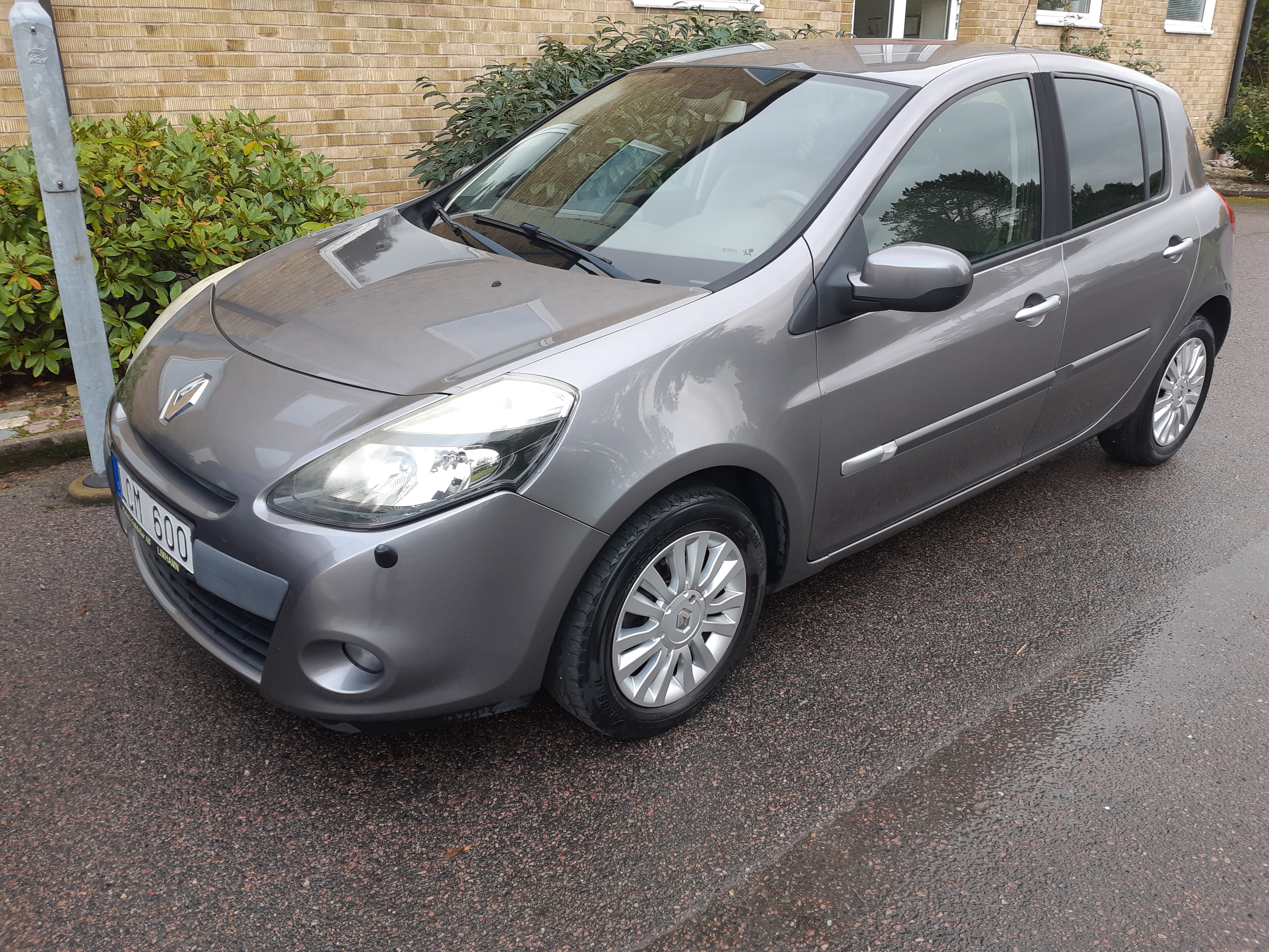 Renault Clio 2011, kuva 2/10