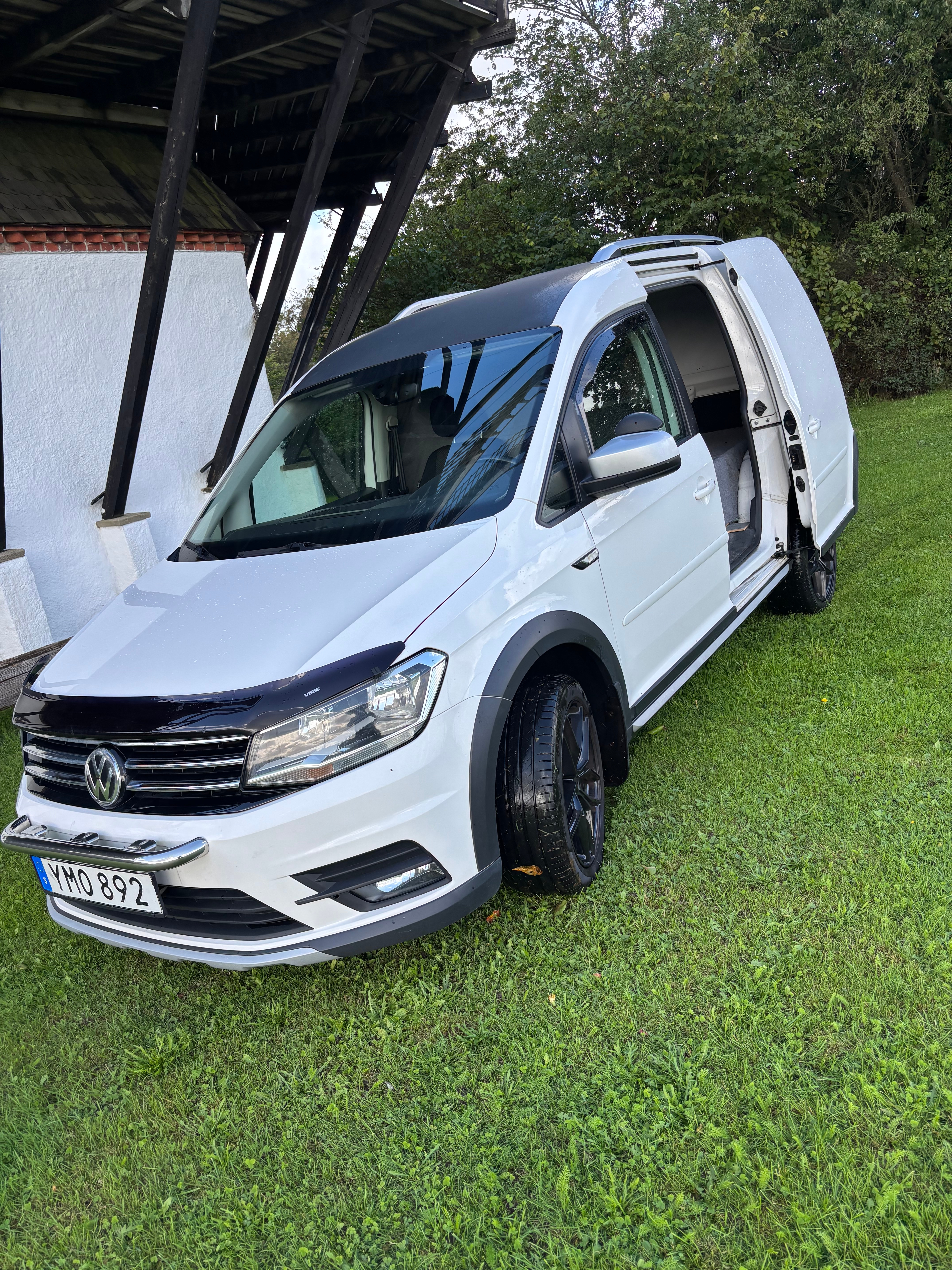Volkswagen Caddy 2018, bild 4/5