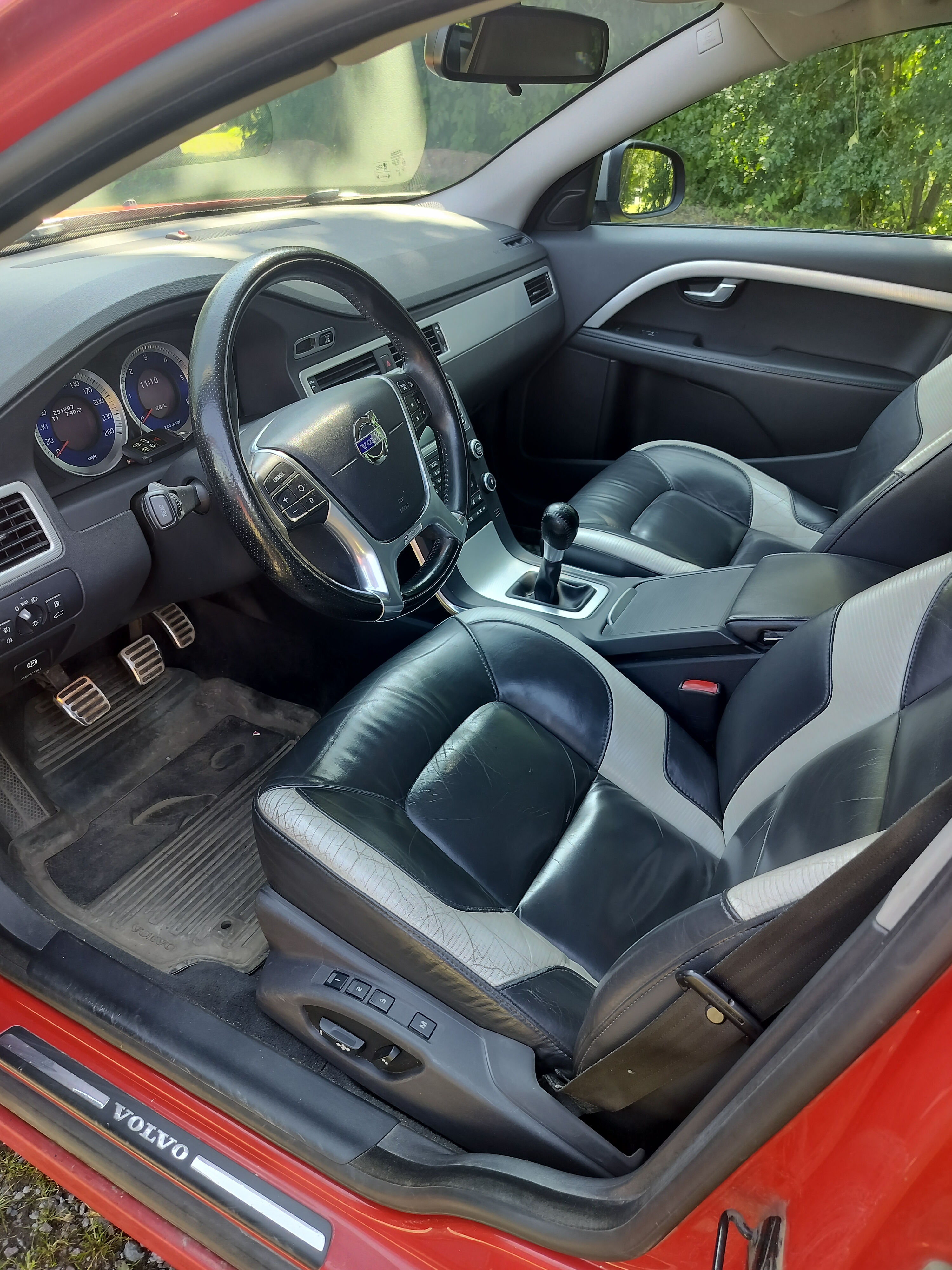 Volvo V70 D5 Manuell 2011, bild 4/7