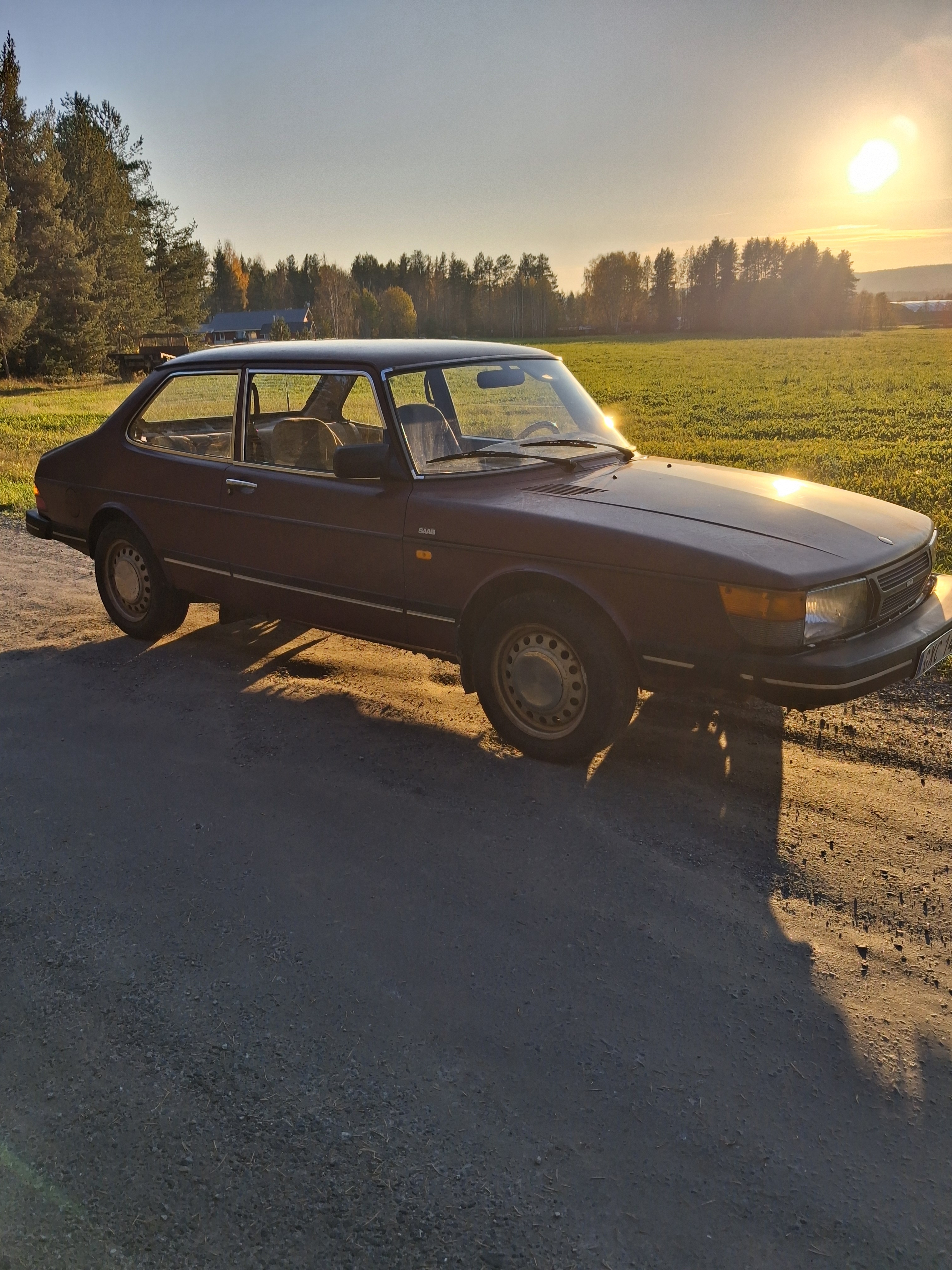 Saab 900