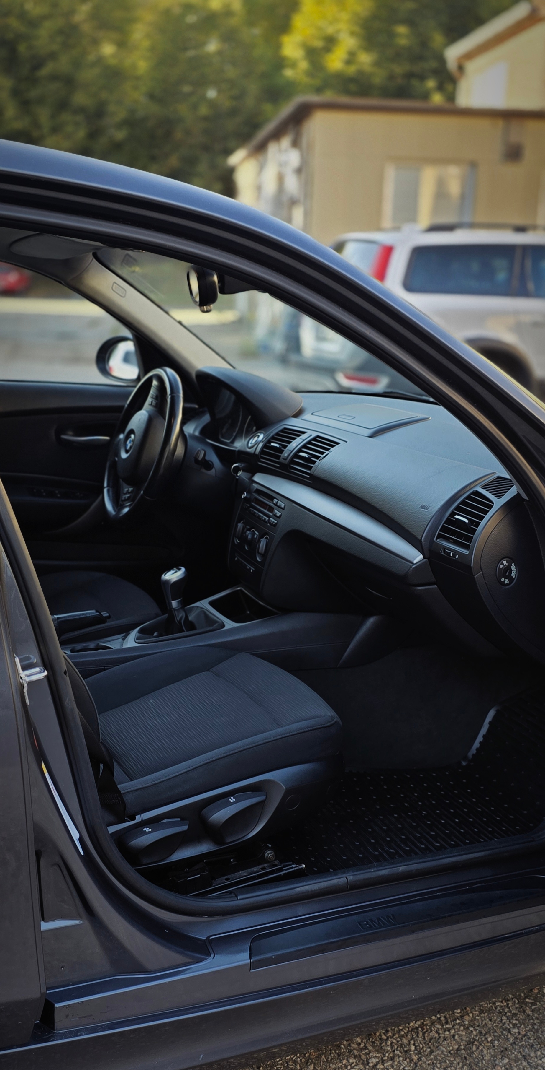 BMW 116 i 5-dörrars Manuell 2008, kuva 3/8