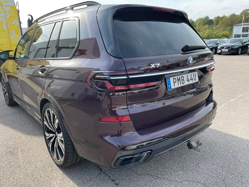BMW X7 M60i XDRIVE 2022, bild 4/5