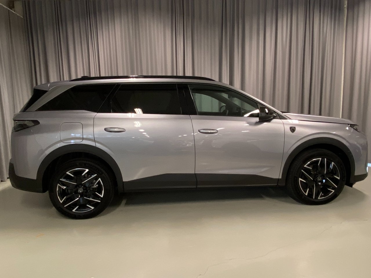 Peugeot 5008 Hybrid 145hk GT 7-sits 2026, bild 3/10