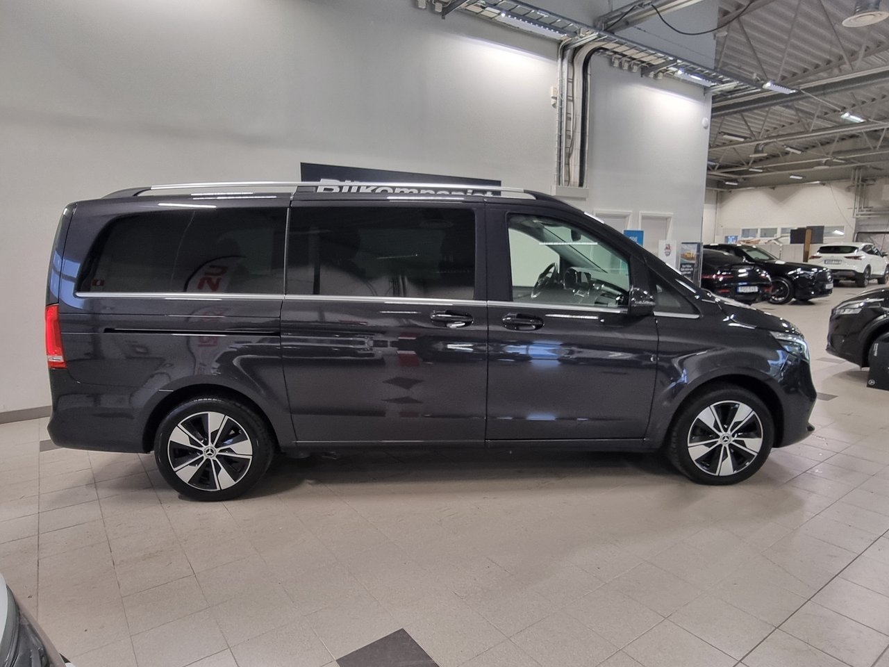 Mercedes-Benz V 2024, bild 3/10
