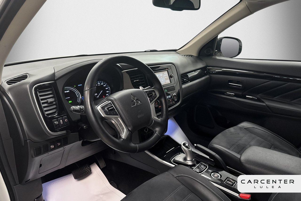 Mitsubishi Outlander PHEV CVT 4WD City 2016, bild 4/10
