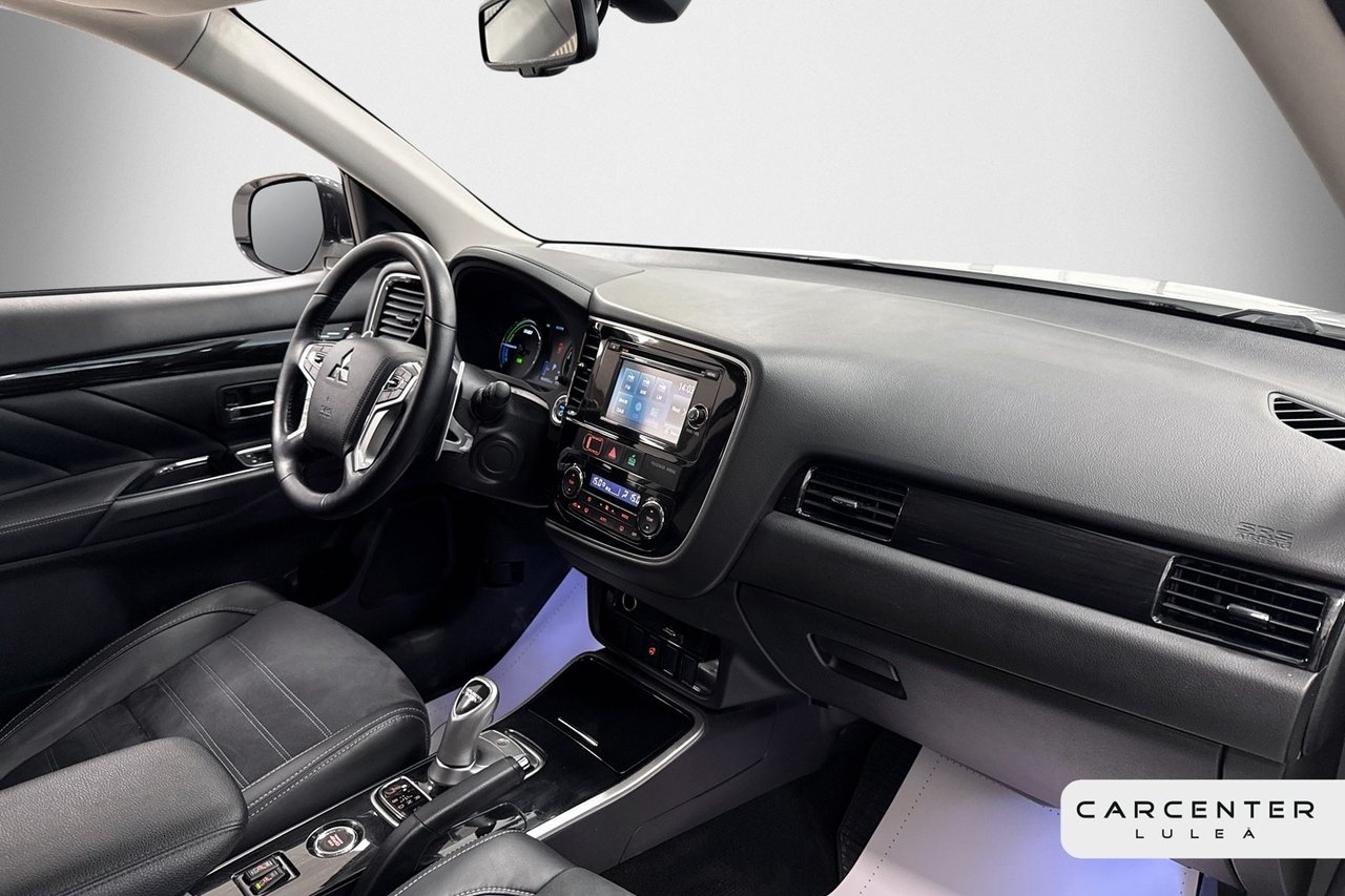 Mitsubishi Outlander PHEV CVT 4WD City 2016, bild 7/10