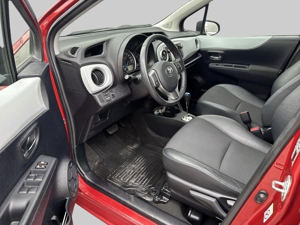 Toyota Yaris 2012, bild 6/9