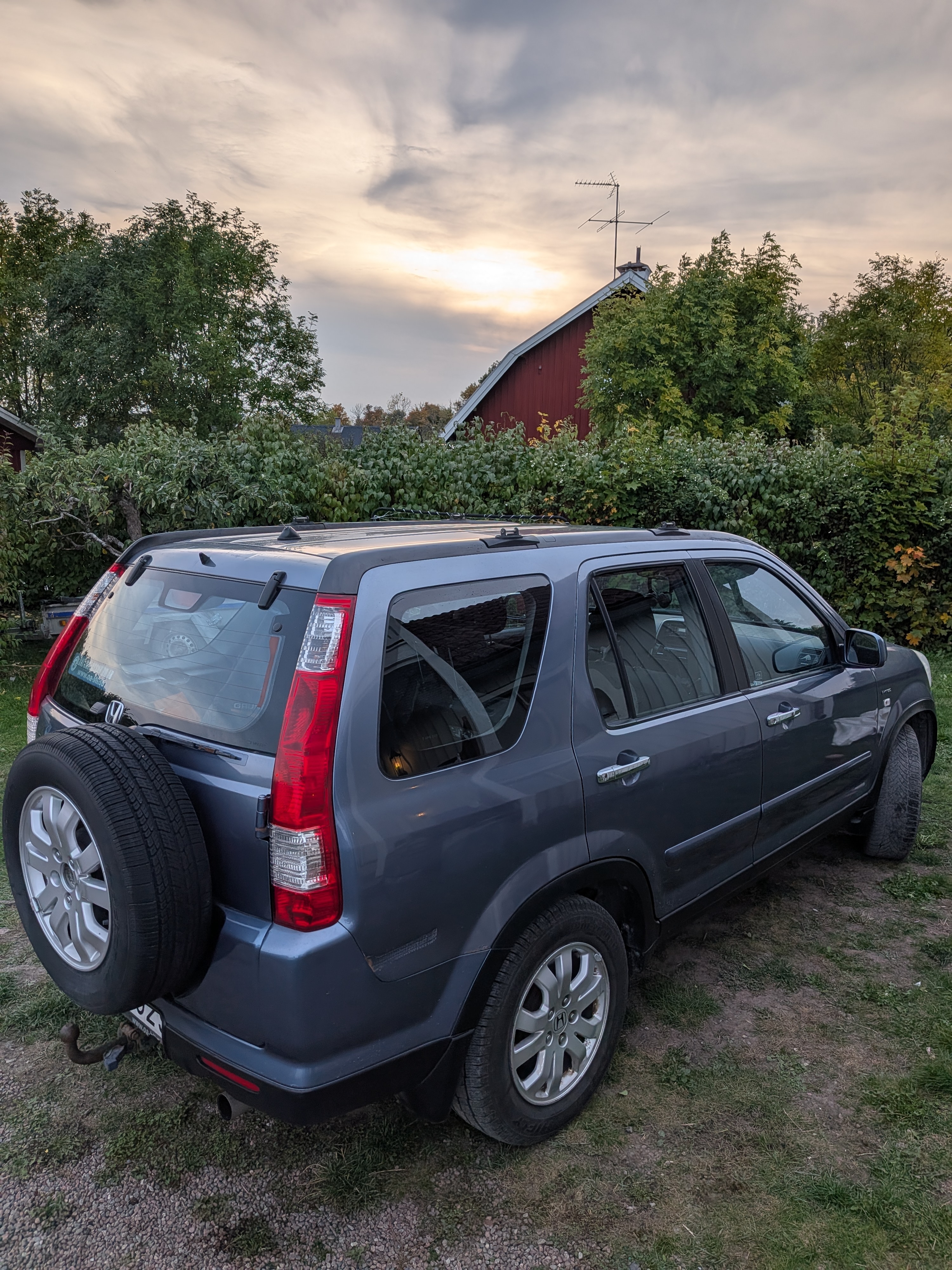 Honda CR-V 2.0 4WD Manuell 2005, bild 3/8