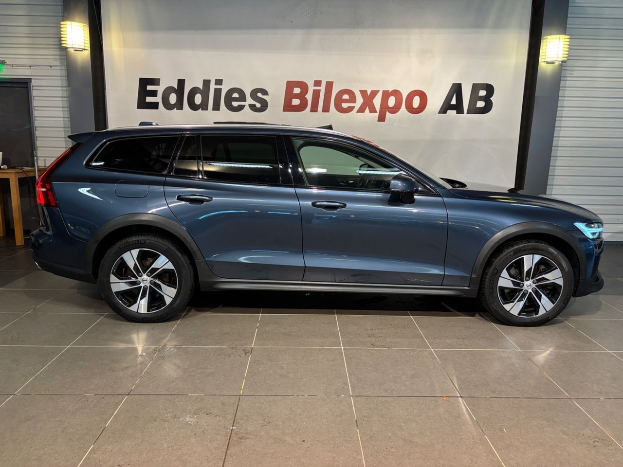 Volvo V60 Cross Country 2021, bild 3/10