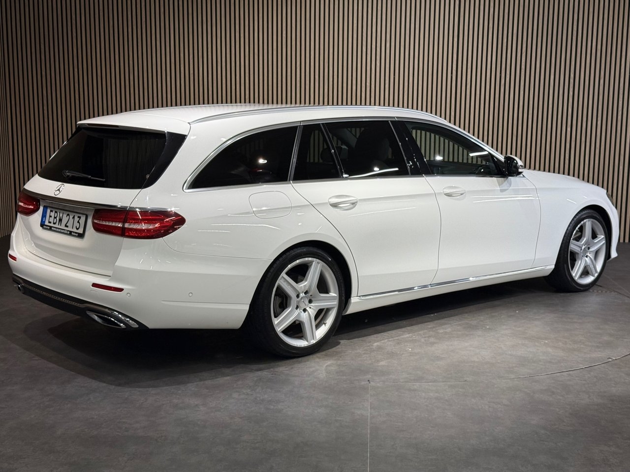 Mercedes-Benz E 2018, bild 4/10