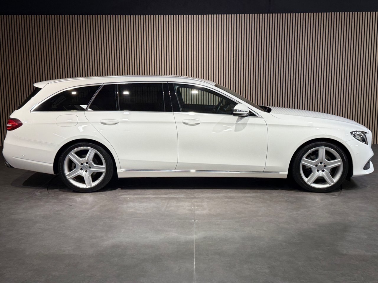 Mercedes-Benz E 2018, bild 3/10