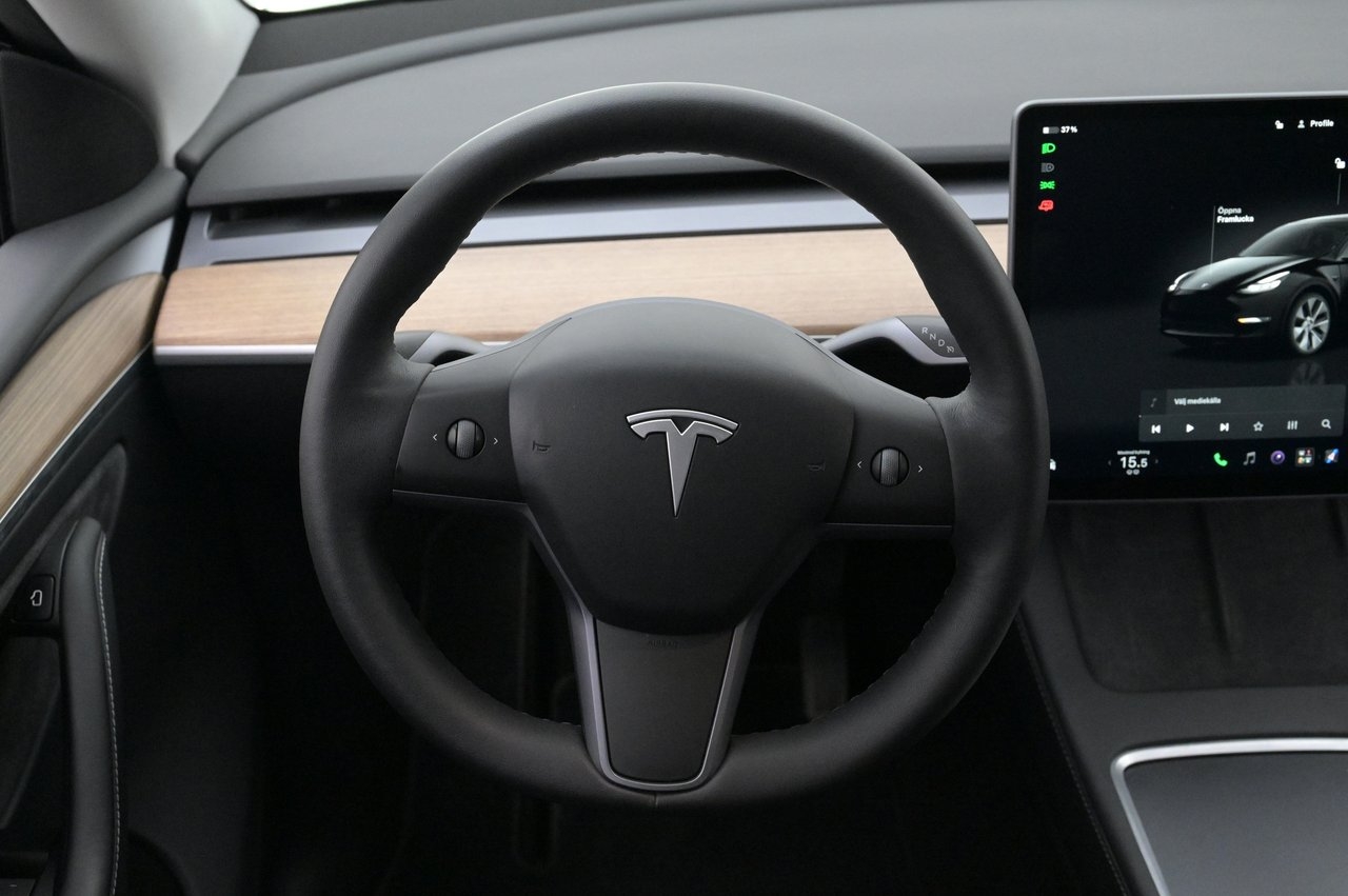 Tesla Model Y 2022, kuva 7/10