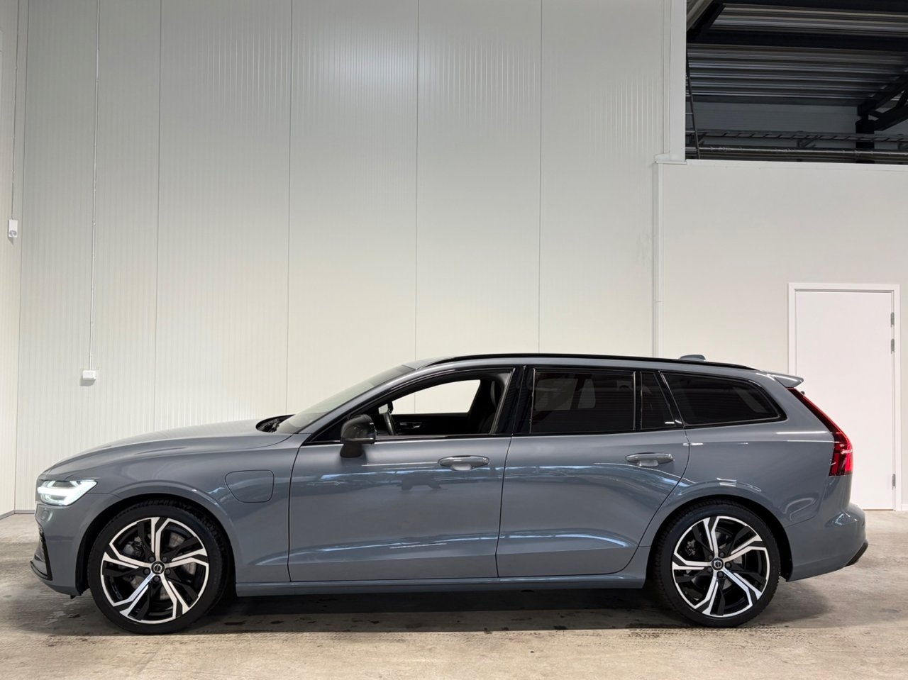 Volvo V60 2023, bild 5/10