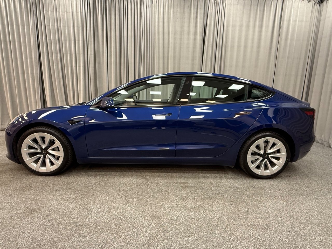 Tesla Model 3 2023, photo 2/10