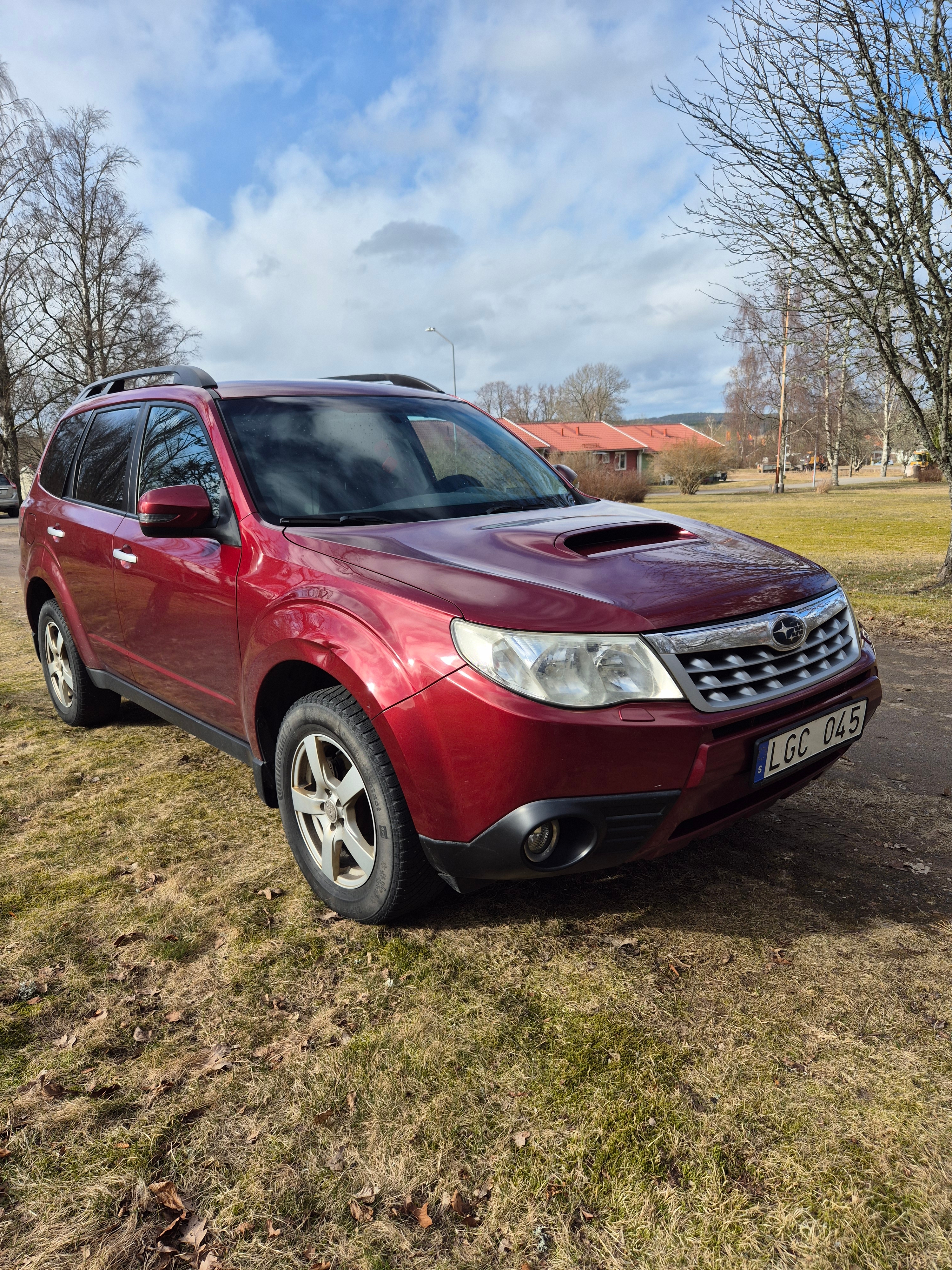 Subaru Forester 2.0 4WD Manuell 2011, bild 2/5