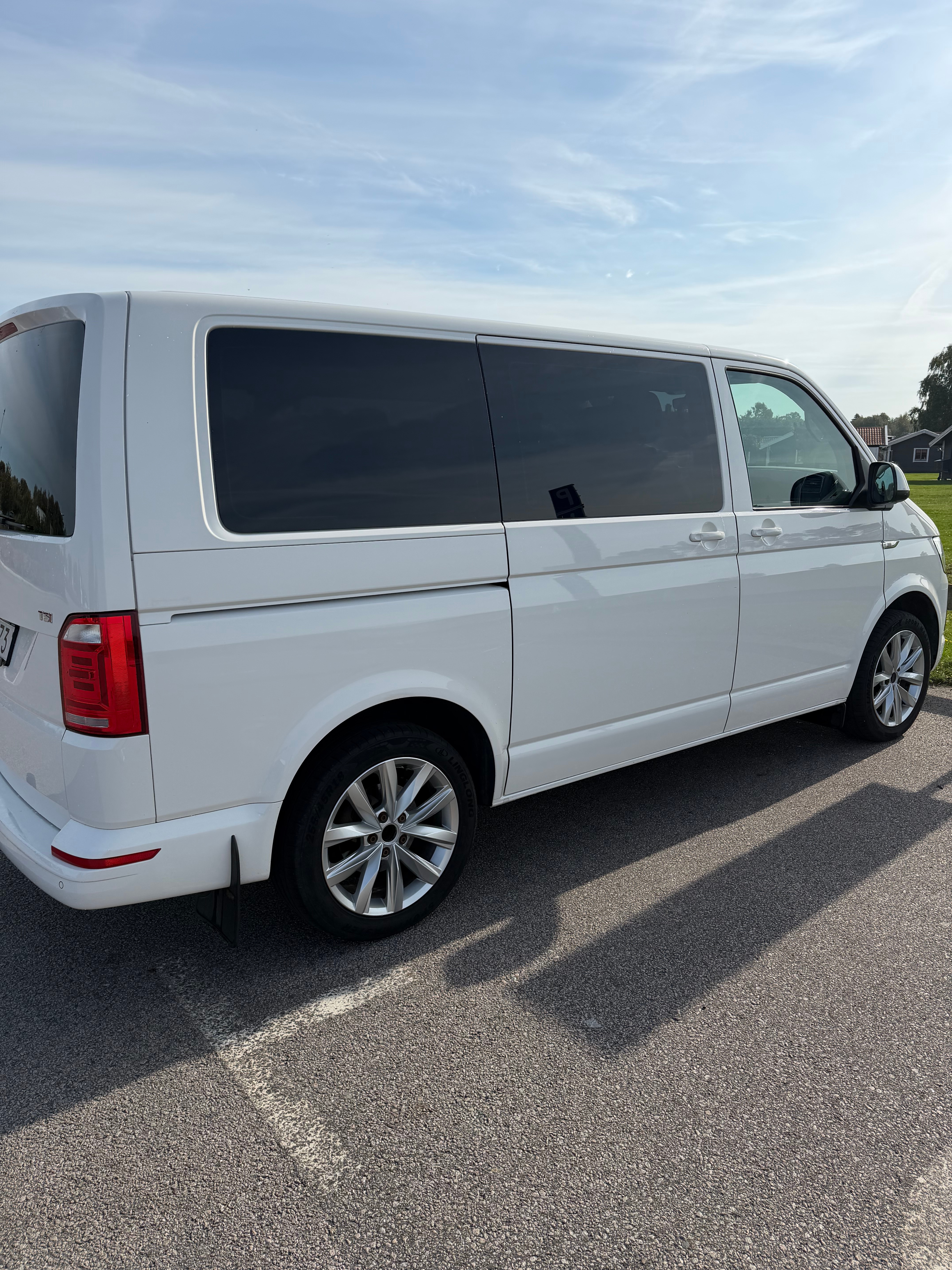 Volkswagen Multivan 2.0 TSI BMT Manuell 2017, bild 3/9