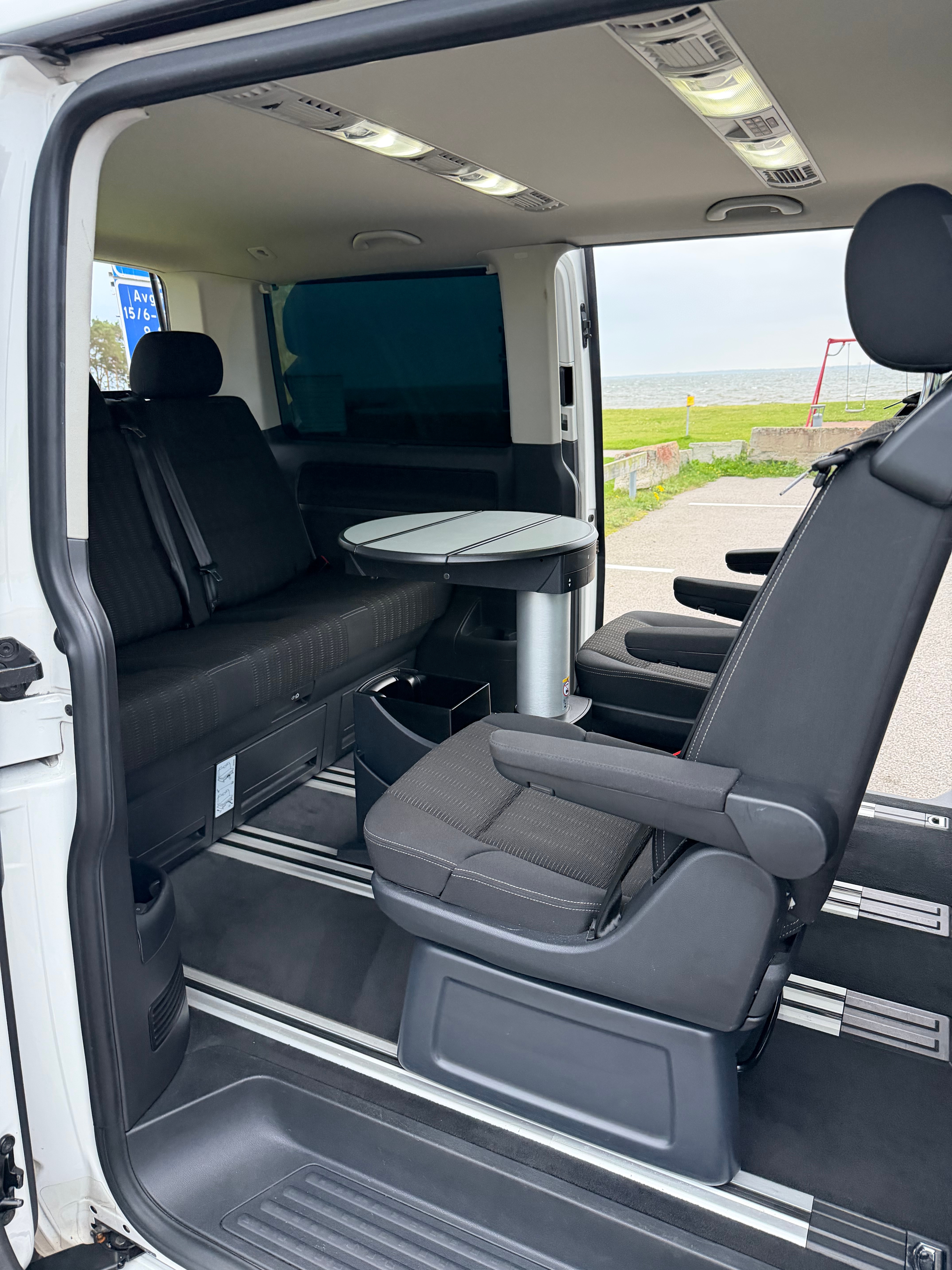 Volkswagen Multivan 2.0 TSI BMT Manuell 2017, bild 6/9