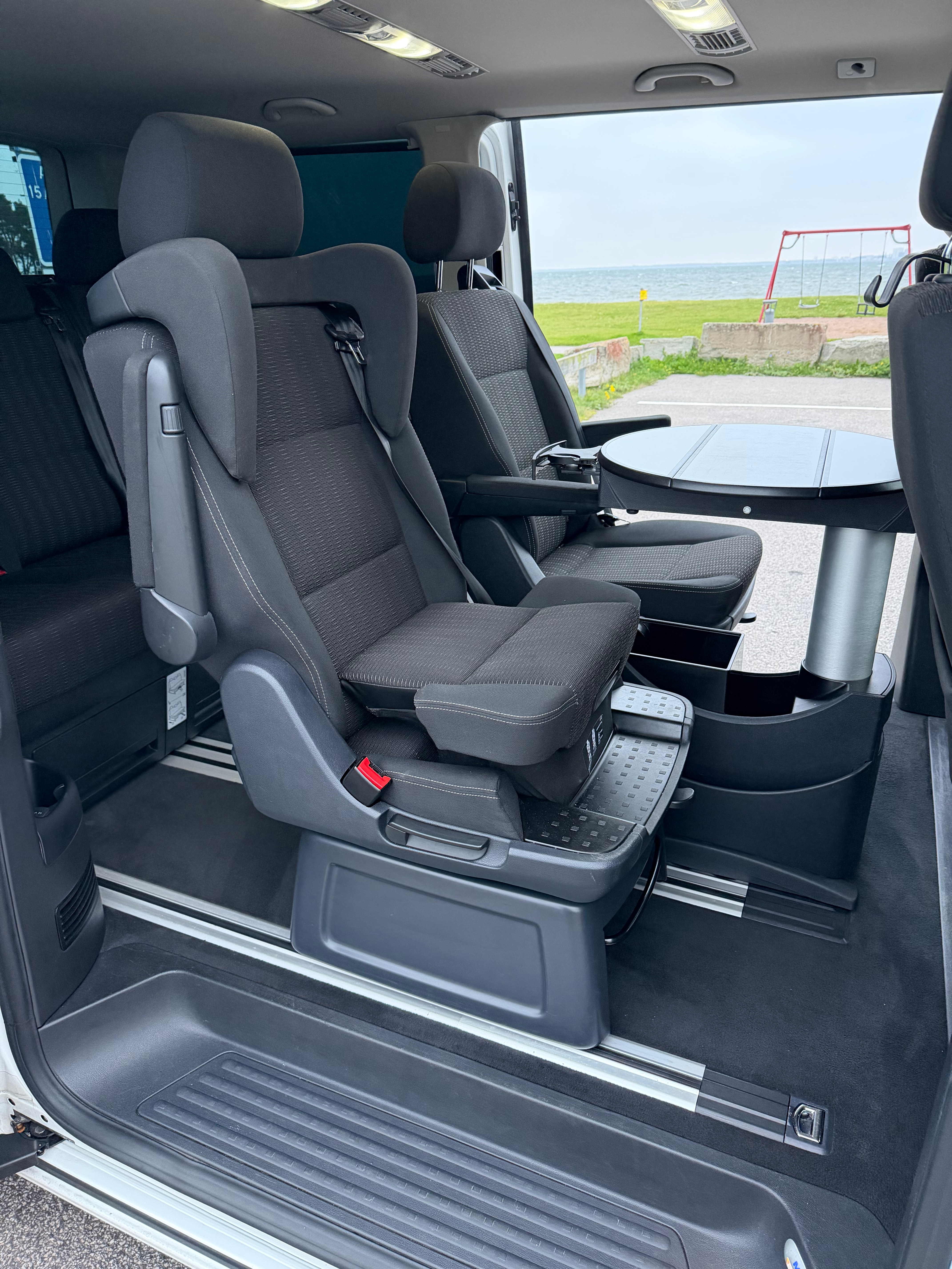 Volkswagen Multivan 2.0 TSI BMT Manuell 2017, bild 7/9