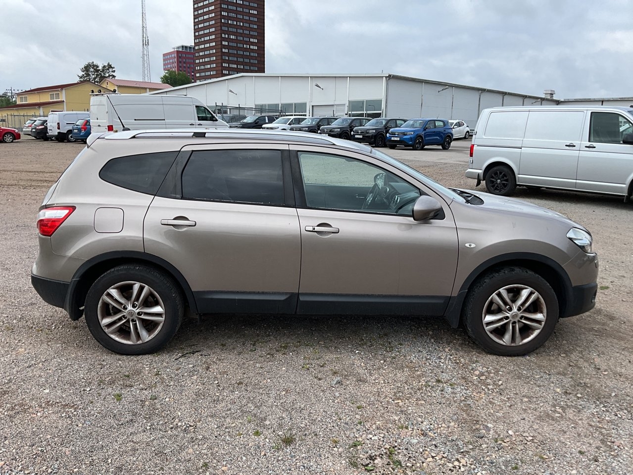 Nissan Qashqai+2 2010, bild 6/6