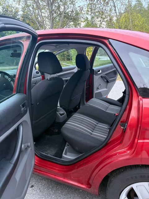 Ford Focus 2009, bild 5/6